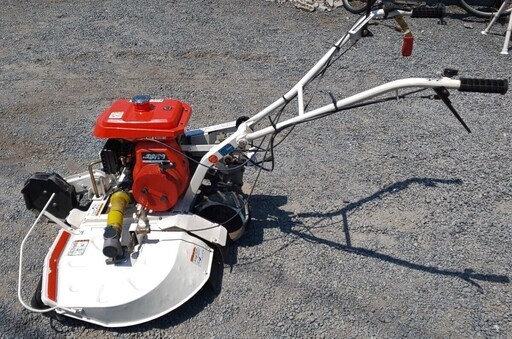 鹿児島発　クボタ（斎藤農機）4サイクルガソリンエンジンロータリモア　SGC-701（あぜ、平面刈り）