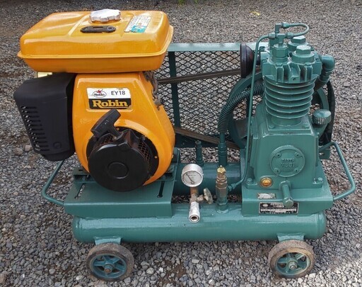 鹿児島発　富士ガソリンエンジンコンプレッサーNCT300