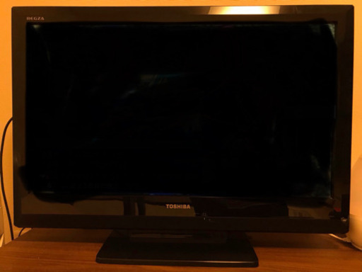 【本日13時頃引取希望】REGZA 32型\u0026REGZA ブルーレイ　2011年製