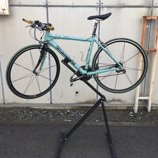 自転車　メンテナンススタンドの画像