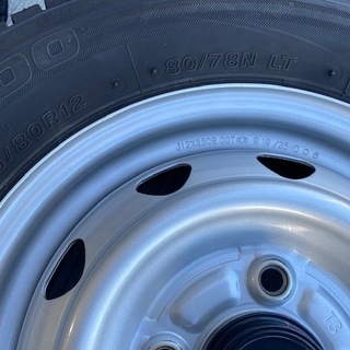 商談中❗️美品・中古タイヤ・ホイールセット 軽トラ・軽バン用BS W300 145/80R12 80/78N(145R12 6PRの新表記) の画像
