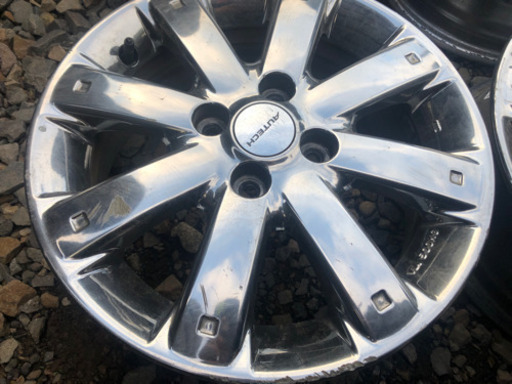 日産オーテック15インチホイールセットキューブ　マーチ等に