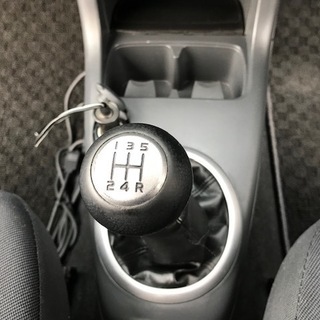 スイフト　走行１万４千キロ　５速マニュアル　車検２年付き　乗り出し４０万円の画像