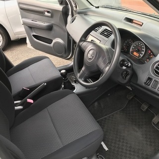 スイフト　走行１万４千キロ　５速マニュアル　車検２年付き　乗り出し４０万円の画像