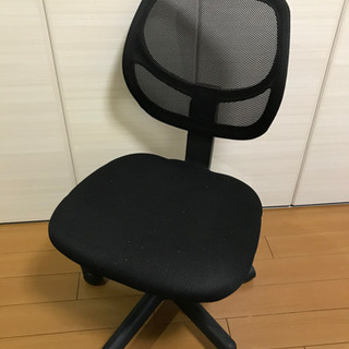 オフィスチェアー