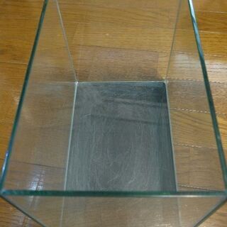 【終了しました】水槽の画像