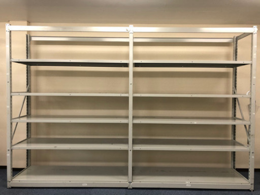重量ラック　スチールラック×２つ