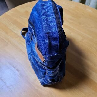 ﾃﾞﾆﾑﾘｭｯｸの画像