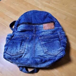 ﾃﾞﾆﾑﾘｭｯｸ