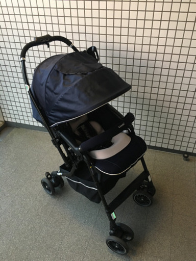 コンビベビーカー  メチャカル　オート4キャス