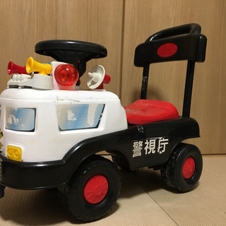 パトカー　サイレン音作動