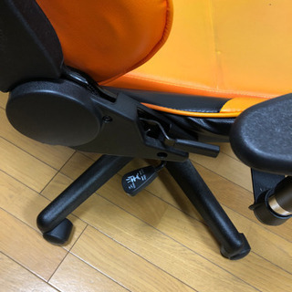 ゲーミングチェアの画像
