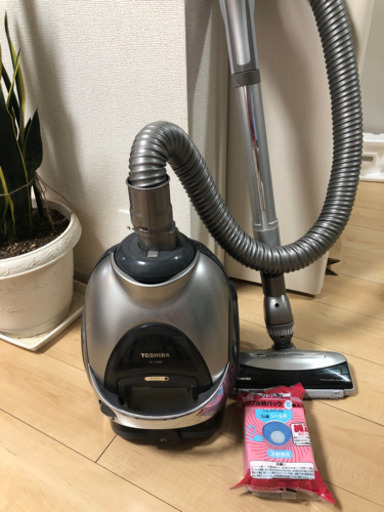 TOSHIBA 掃除機　VC-Y3GP