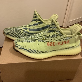 イージーブースト 350V2 セミフローズンイエロー　26cm 中古品　最終値下げ❣️