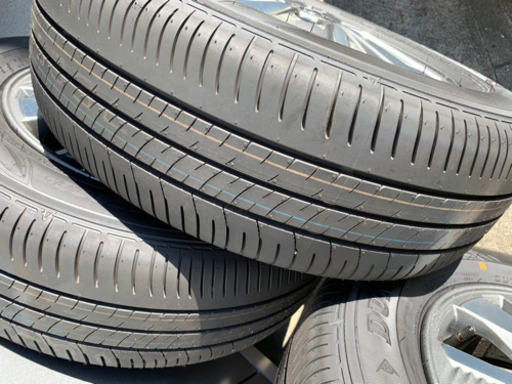 日産　セレナe-power純正タイヤ&ホイール
