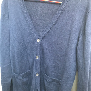 GU sサイズカーディガンの画像