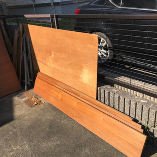 問い合わせ多数の為締め切ります、木材あげますの画像