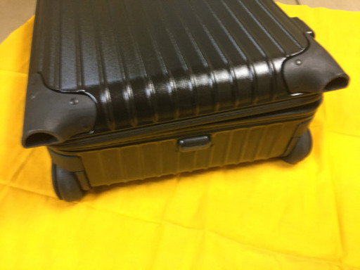 RIMOWA SALSAリモワ　サルサ　機内持ち込みサイズ　２WHEEL W40 XH55 XD19.5　２.9ＫＧ
