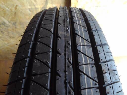 【期間限定さらに大幅値下げ】未使用!　MAXTREK　SU-830　165/80R13 83T　夏タイヤ　4本　送料込!