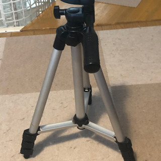 【中古】三脚　4段コンパクト