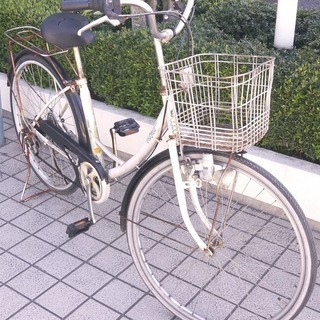 26インチ シティーサイクル 自転車 外装6段ギヤ変速 です。の画像