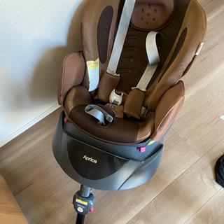 Aprica フラディア　チャイルドシート
