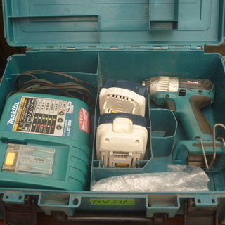 【中古ランクB】makita 12V充電式インパクトドライバ T...