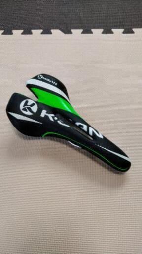 新品未使用　自転車　サドル