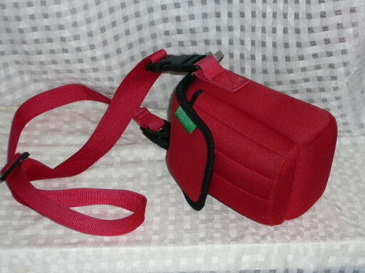 Canon Power Shot A70 キャノン カメラ 3.2 MEGA PIXELS ニッケル水素 ニカド 急速充電器 FUJIFILM フジフイルム 3脚 UNITED COLORS OF BENETTON