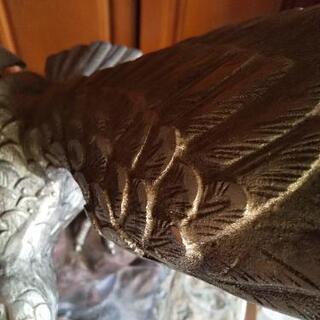 鷲の置物の画像