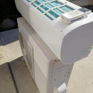 東芝 ルームエアコン 100V 2.2kw 中古 売りますの画像