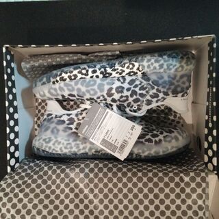 ステラマッカートニーアディダスコラボ限定の画像