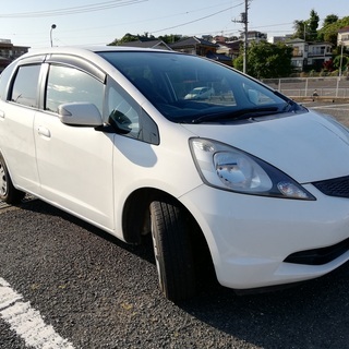 【訳アリ・アウトレット車両】燃費のフィット 5万キロ 車検3年1...