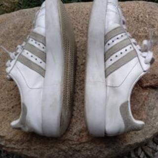 中古 スニーカー 23cm アディダス adidas の画像