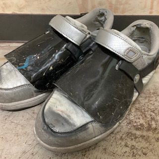 安全靴　の画像