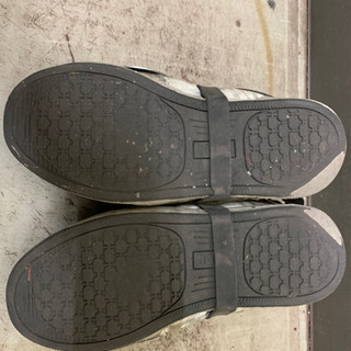 安全靴　の画像