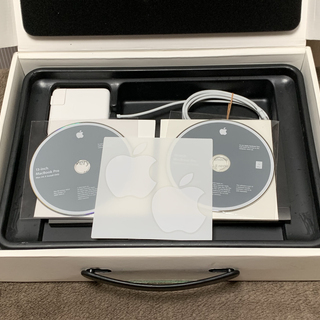 美品MacBook Pro MC374J / A 13インチ2010中期Intel 2.4GHz Office2019 for Mac