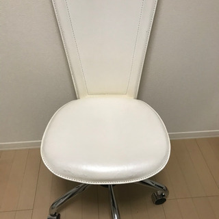 キャスター付きデスクチェア差し上げますの画像