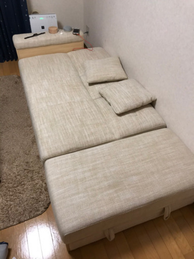 【即引取希望】[ほぼ新品]2人掛けソファーベッド（収納付き）