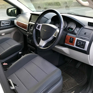 グランドボイジャー/白ホワイト 車検令和3年の画像