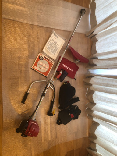 美品　ホンダ 刈払機 4ストローク　UMK425