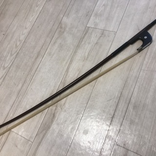初心者用　コントラバスの弓　ジャーマンの中古品です！メーカー等不明