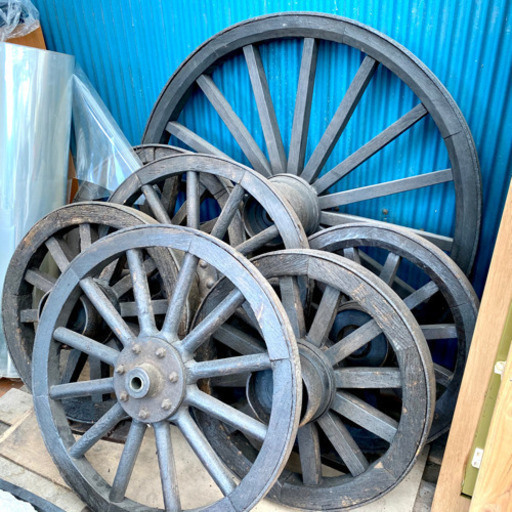 骨董品　荷車の車輪（サイズ別にお値段異なります）