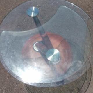 ガラステーブル