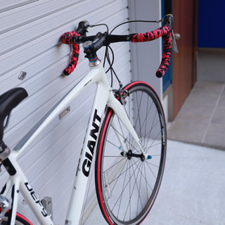 スポーツ自転車。