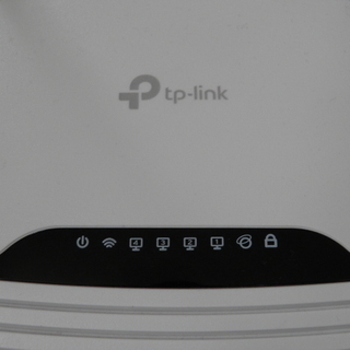 WiFiルーター tp-link TL-WR841Nの画像