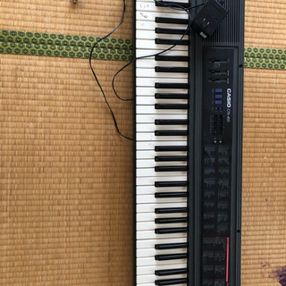 電子ピアノ