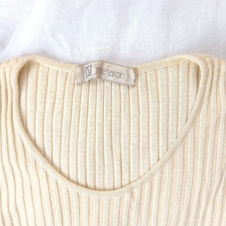 ワールド 　ウール　リブニットカットソー 　日本製　の画像