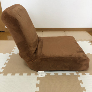 折りたたみ　座椅子　アイリスオーヤマの画像