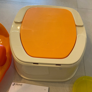 リッチェル　椅子型おまるの画像